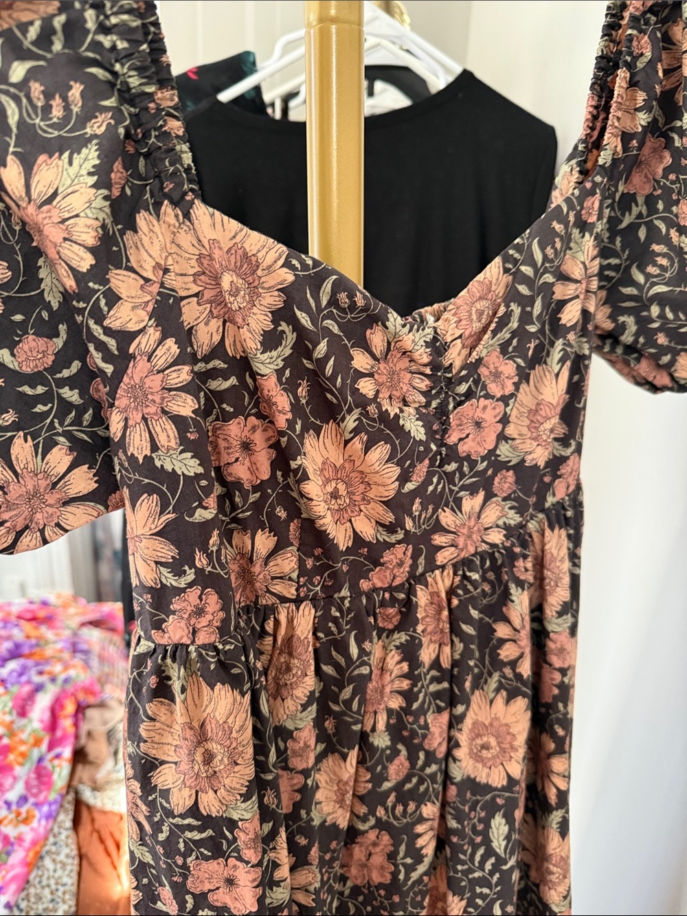Puff-Sleeve Floral Maxi Dress - Black with Dusty Pink Flowers - Picture 2 of 4